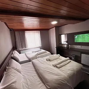 Gold Corner Отель